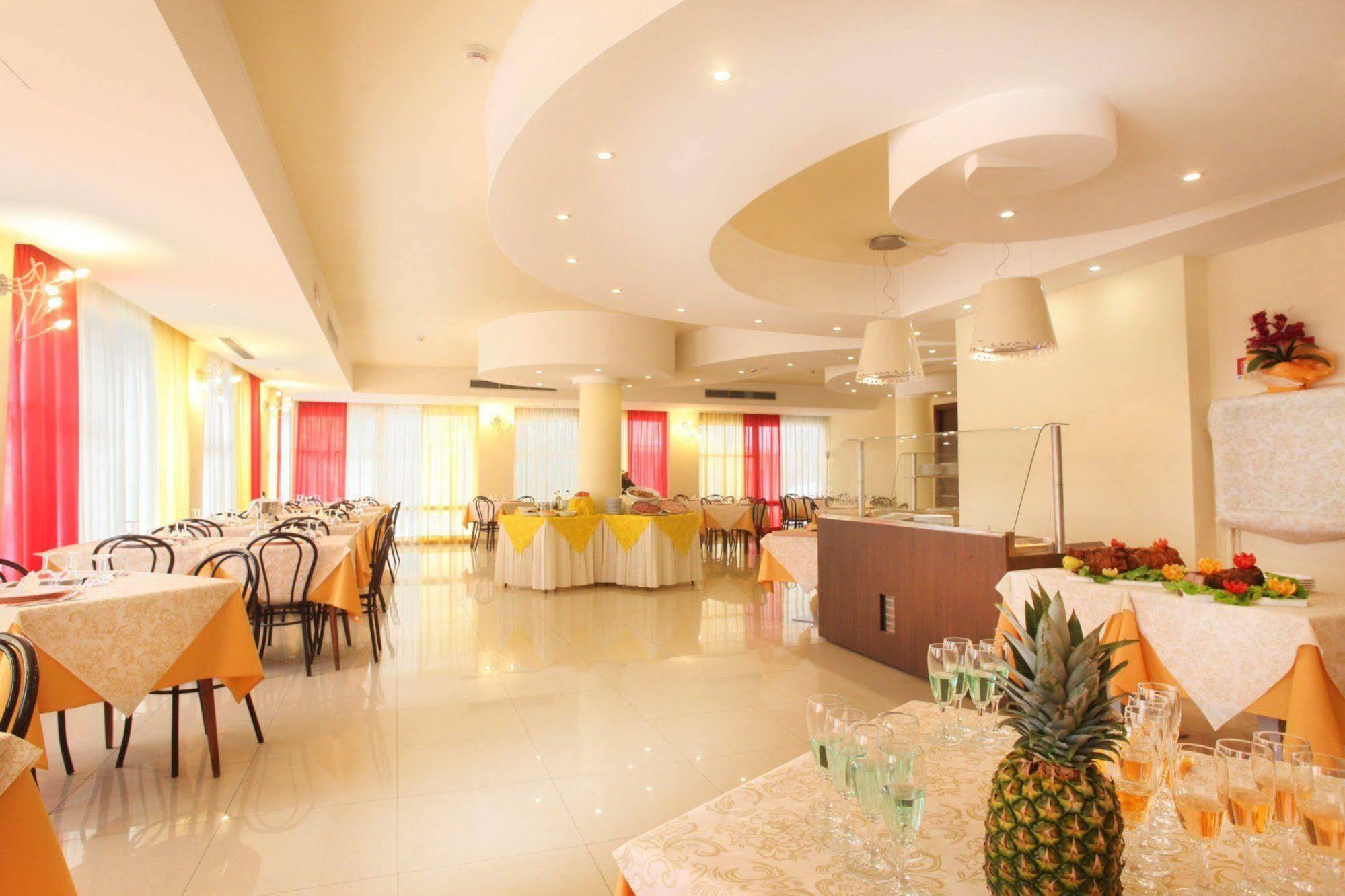 Hotel Mimosa 벨레지아아지마리나 외부 사진